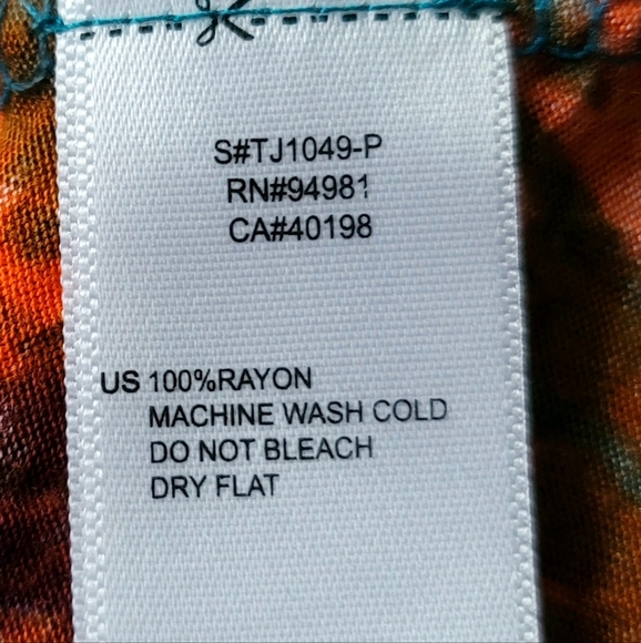 XXI Forever Deep V Women's Top Size M - Picture 11 of 12